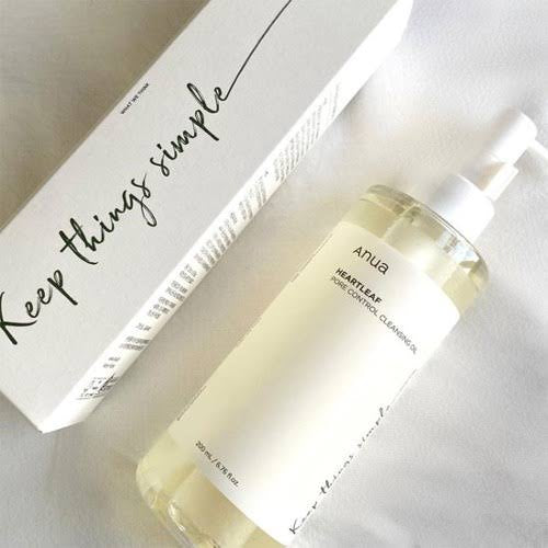 Anua Heartleaf pore control oil cleanser